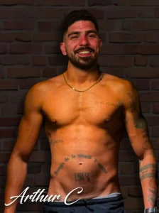 Tom Brisbane model